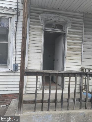 1248 Bailey St, Harrisburg, PA 17103-2242