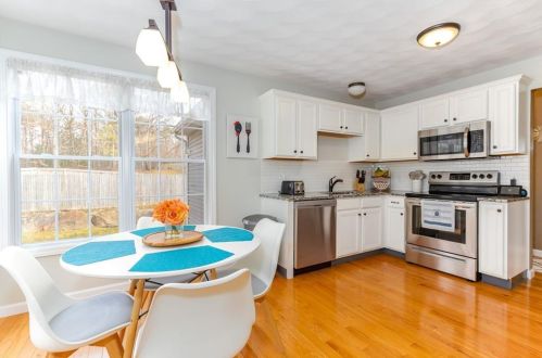 73 Remington Farm Dr, Coventry RI  02816-8276 exterior
