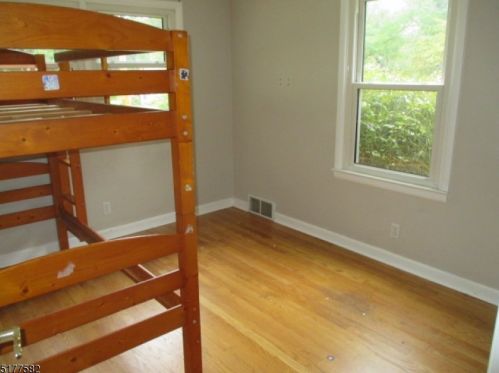 708 Franklin St, Belvidere NJ  07823-2004 exterior