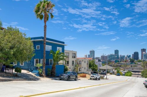 2129 B St, San Diego CA 92102-1848 exterior