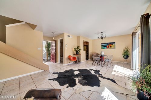 7343 Thornwood Dr, Scottsdale, AZ 85251-1300