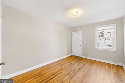2117 Seneca Rd, Wilmington DE  19805-4131 exterior