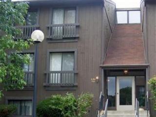 6260 Greenwood Pkwy, Macedonia, OH 44067-2397