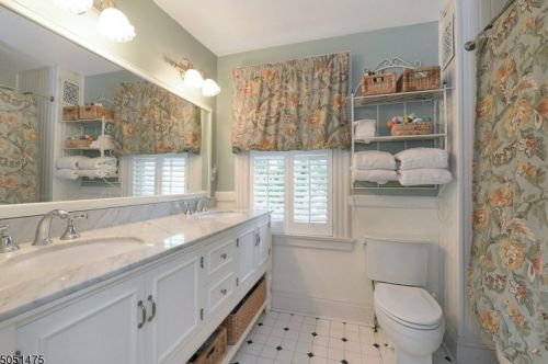 27 Liberty St, Ridgewood NJ 07450-4555 exterior