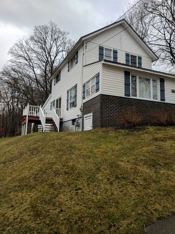 55 Rochester St, Warsaw NY  14569-1133 exterior