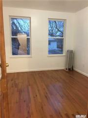 304 Jericho Tpke, Floral Park NY  11001-2108 exterior