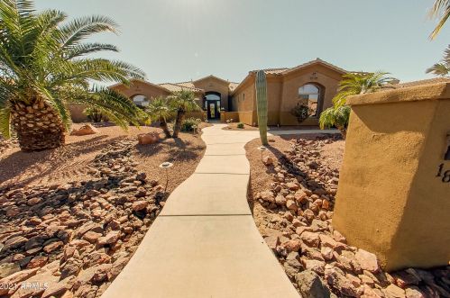 860 Alamo Dr, Chandler AZ 85224-1873 exterior