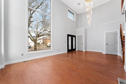 260-14 83rd Ave, Floral Park NY  11004-1604 exterior