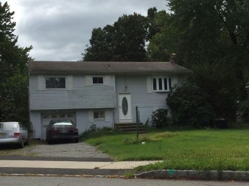 126 Beachwood Rd, Parsippany NJ  07054-2458 exterior