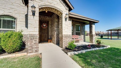 3025 Carlton Pkwy, Waxahachie, TX 75165-6008