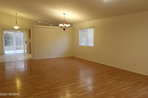 4534 Sun Quest St, Tucson, AZ 85741-4058