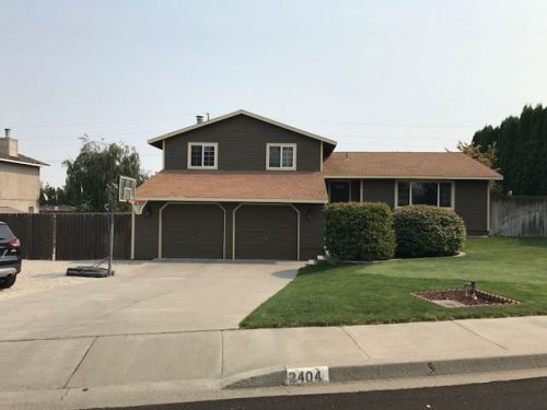 2404 Mark Ave, Richland, WA 99352-9212