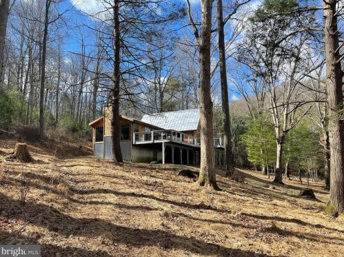 229 Wildlife Dr, Lost City WV  26810-8431 exterior