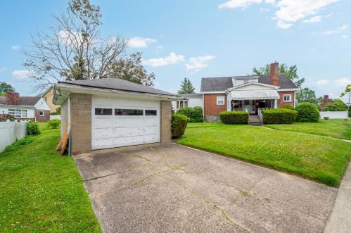 619 Elizabeth St, Bridgeville, PA 15017-2209