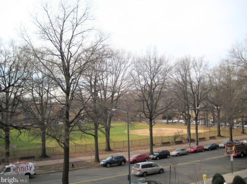 800 4th St, Washington DC  20024-3062 exterior