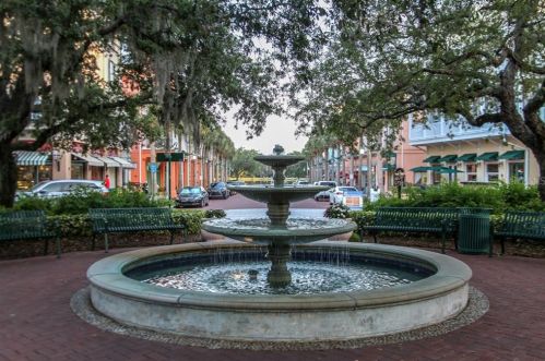 807 Lake Evalyn Dr, Kissimmee FL 34747-4804 exterior