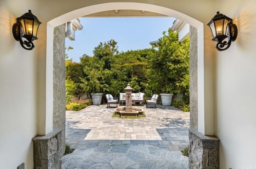13 Whistling Swan, Irvine, CA 92604-4527