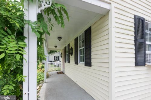 132 Chestnut St, Marsh, PA 19520-9407