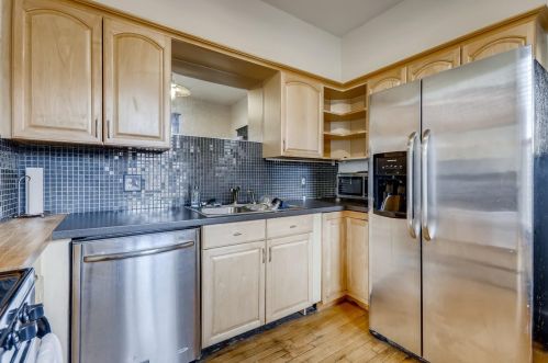 220 Fisk St, Saint Paul, MN 55104-6639