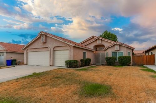 14393 Hillsborough Dr, Victorville, CA 92392-5485