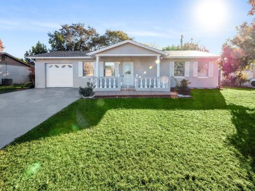 735 Royal Palm Dr, Kissimmee, FL 34743-9518