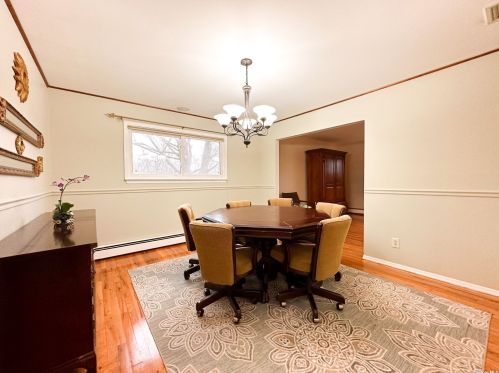 3 Josephine Ln, Northport NY  11768-2706 exterior