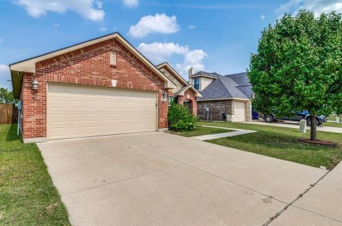 2433 Loreto Dr, Fort Worth, TX 76177-7286