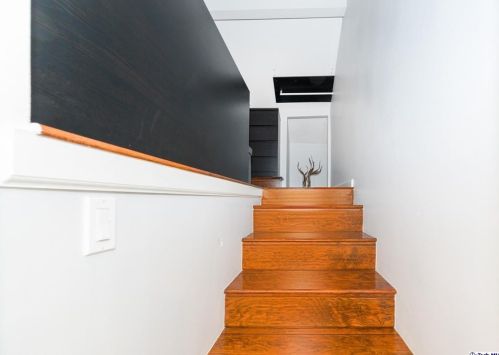 3041 Alabama St, Glendale CA 91214-2703 exterior