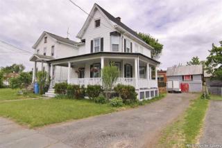 40 Washington Ave, Kingston NY  12401-4833 exterior