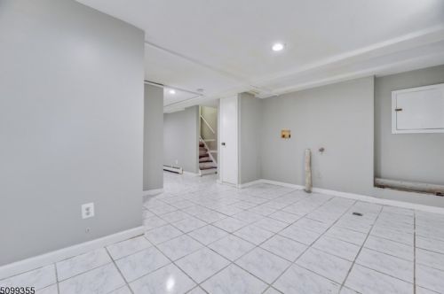 51 Normandy Pl, Irvington NJ  07111-3185 exterior