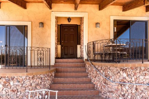 3691 Enduro Dr, Lake Havasu City, AZ 86404-2255
