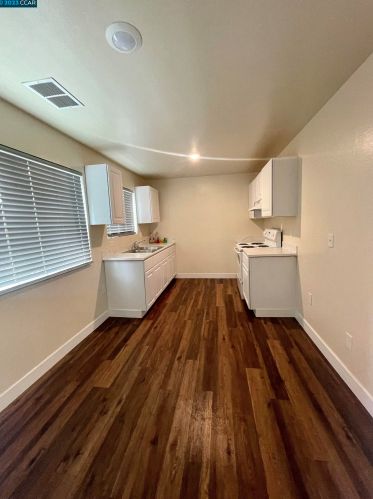 38 Connie Ct, West Pittsburg CA  94565-1574 exterior