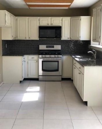 3302 Golden Willow Dr, Humble TX  77339-1291 exterior