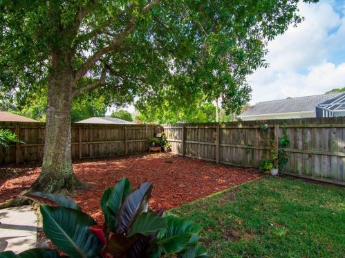 495 24th Ave, Vero Beach FL  32962-1309 exterior