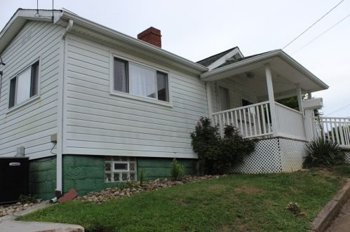 807 Kennedy St, Monongahela, PA 15063-1417