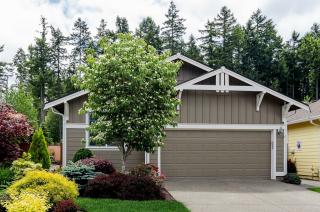 8437 Bainbridge Loop, Olympia, WA 98516-6270