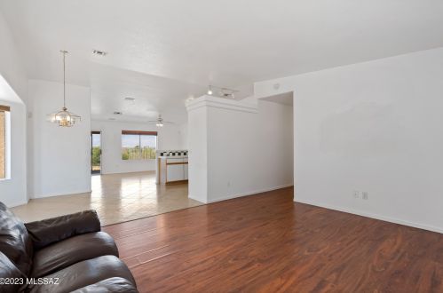 8761 Pomegranate St, Tucson AZ  85730-5735 exterior