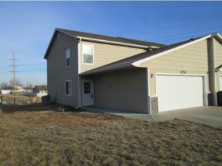 2730 Buttonwood Dr, Manhattan KS  66502-7162 exterior