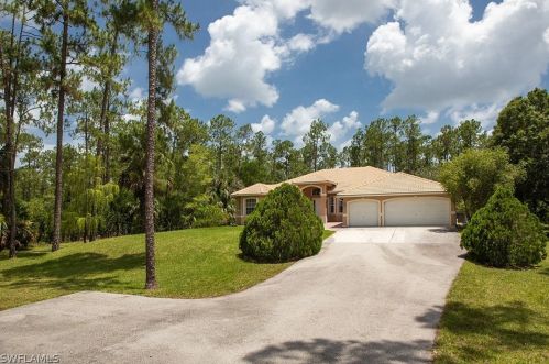 3620 6th Ave, Naples, FL 34120-4915