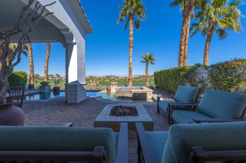 81530 Carboneras, La Quinta CA  92253-8219 exterior