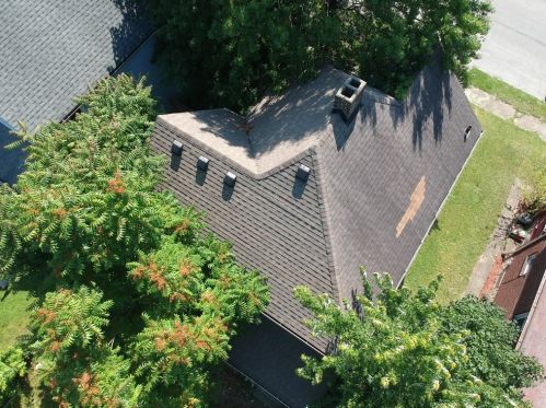 589 Spruce Ave, Hermitage PA  16146-4013 exterior