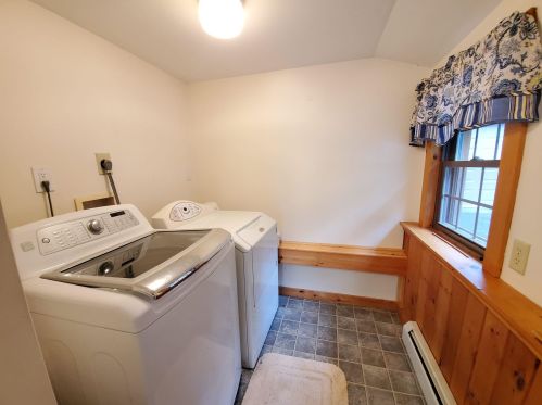 163 Jones Hill Rd, Enfield NH  03748-3307 exterior