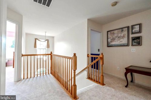 34 Stocks St, Lovettsville VA  20180-8640 exterior