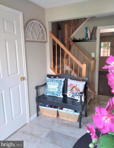 7113 Finch Ln, Fredericksburg, VA 22407-2589