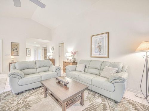 1826 Farm Trl, Sanibel FL  33957-4118 exterior