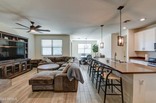 34043 Desert Star Dr, San Tan Valley, AZ 85144