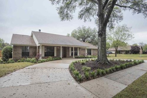 2341 Semoran Pl, Pensacola, FL 32503-5039