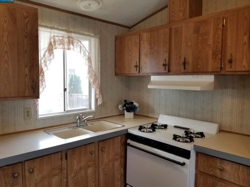 46 Cayuga St, Oakley CA  94561-1661 exterior