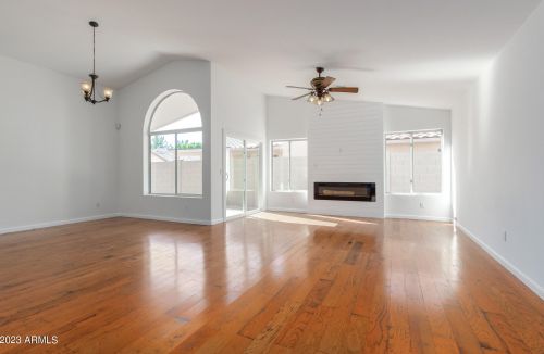 905 Sierra Madre Ave, Gilbert, AZ 85233-5731