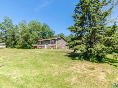 7 Ridge Rd, Esko, MN 55733-9505